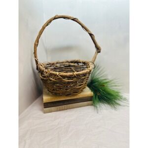 Vintage Handmade Grapevine Gathering Basket Branch Handle 12x13x9